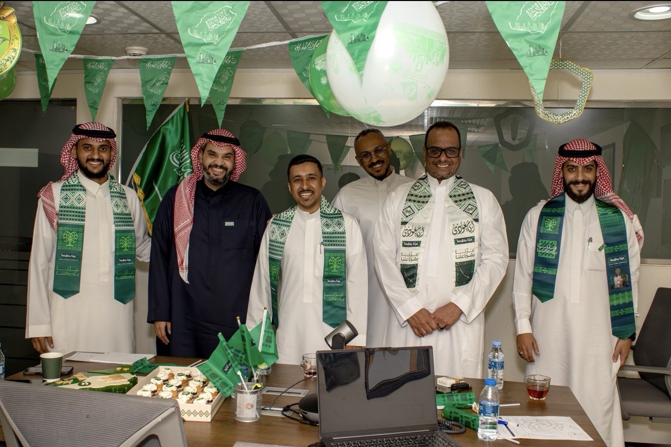 احتفال شركة الصقور الحرة الدولية باليوم الوطني السعودي